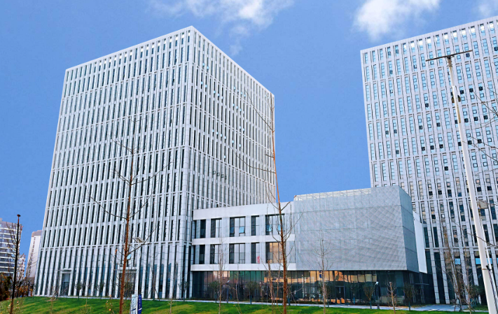 兰州市佳维助臣家居维修有限公司木门修复与地板翻新服务对比指南